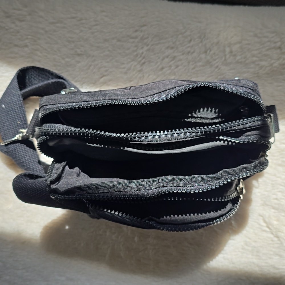 Disney Parks Authentic Original purse/fanny pack - Picture 6 of 11